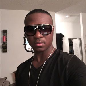 Meet your Posher, Marc-elie